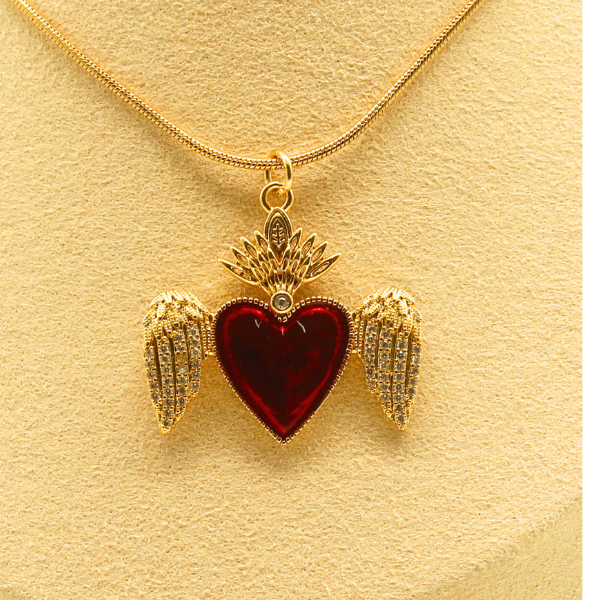 Colgante corazón con Alas+ pergamino.